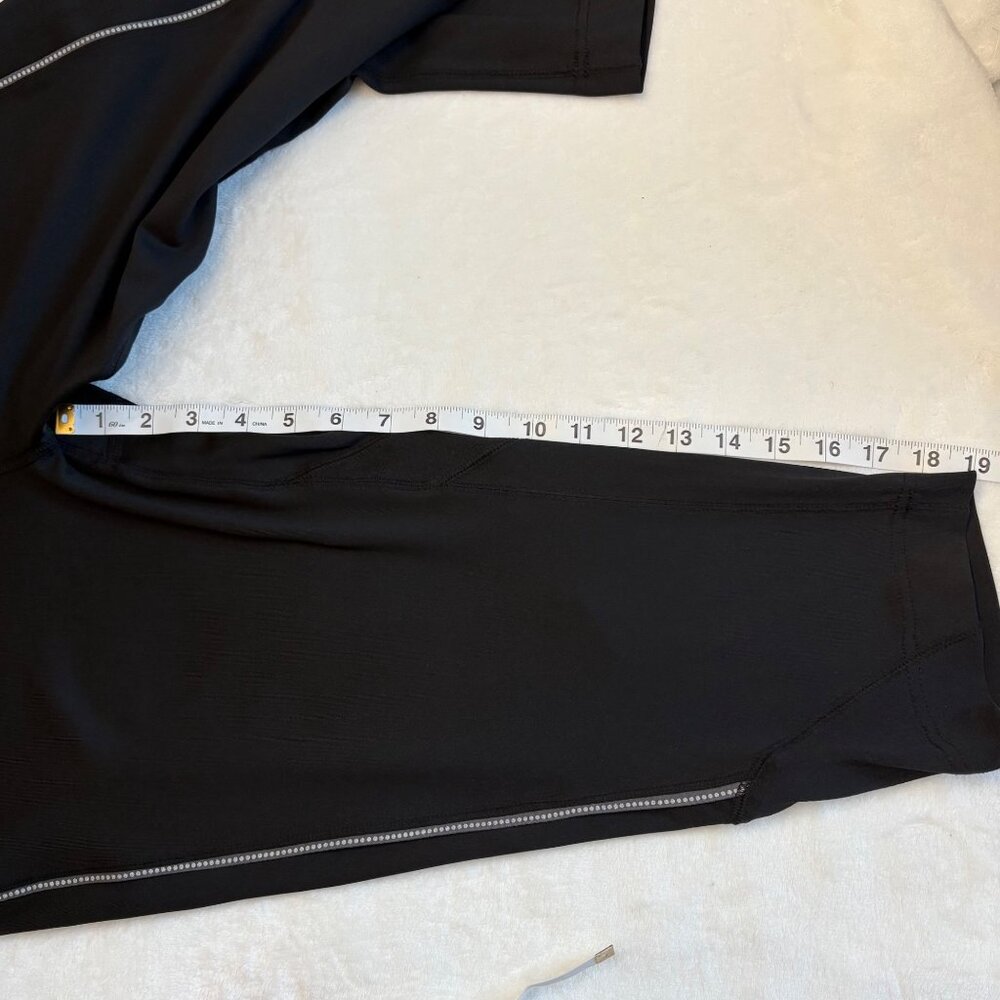TEK GEAR Black Performance Capri Fitted Reflective Trim Athletic Workout Pants L - Picture 10 of 13